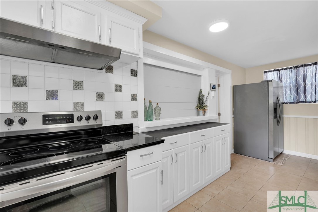 122 E Fairmont Avenue