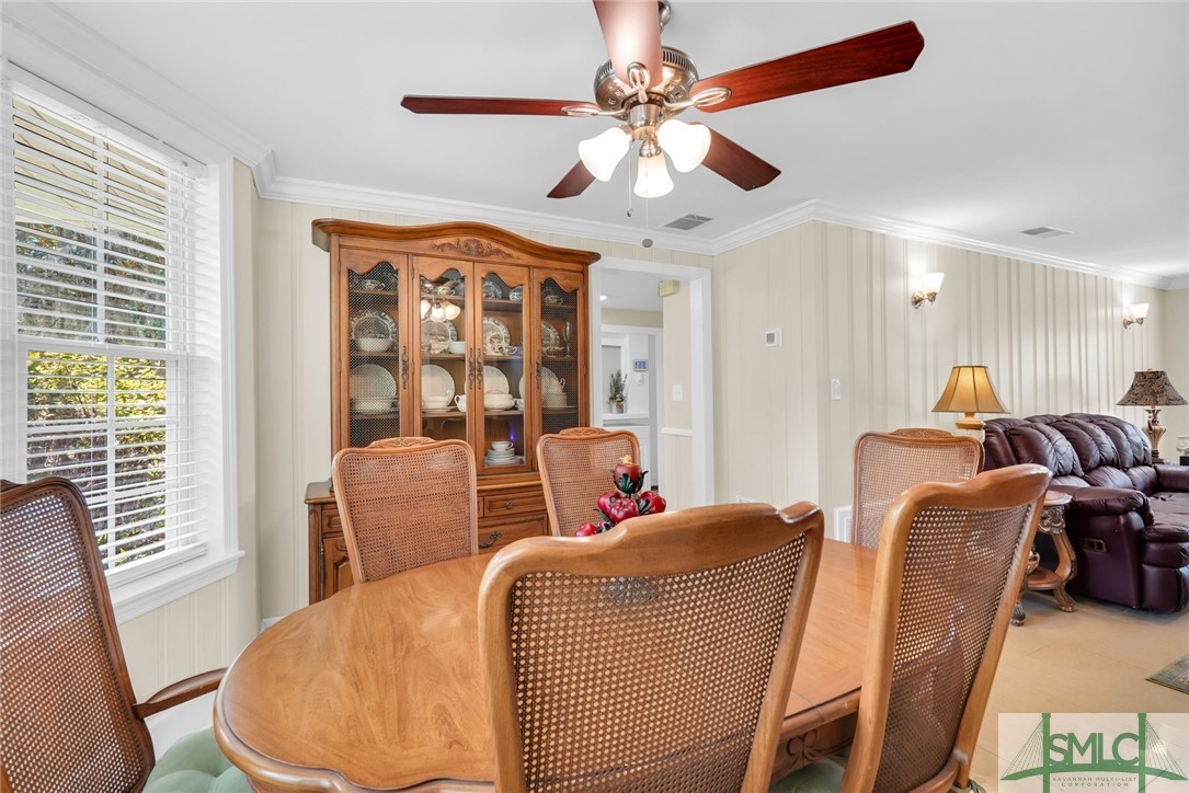 122 E Fairmont Avenue