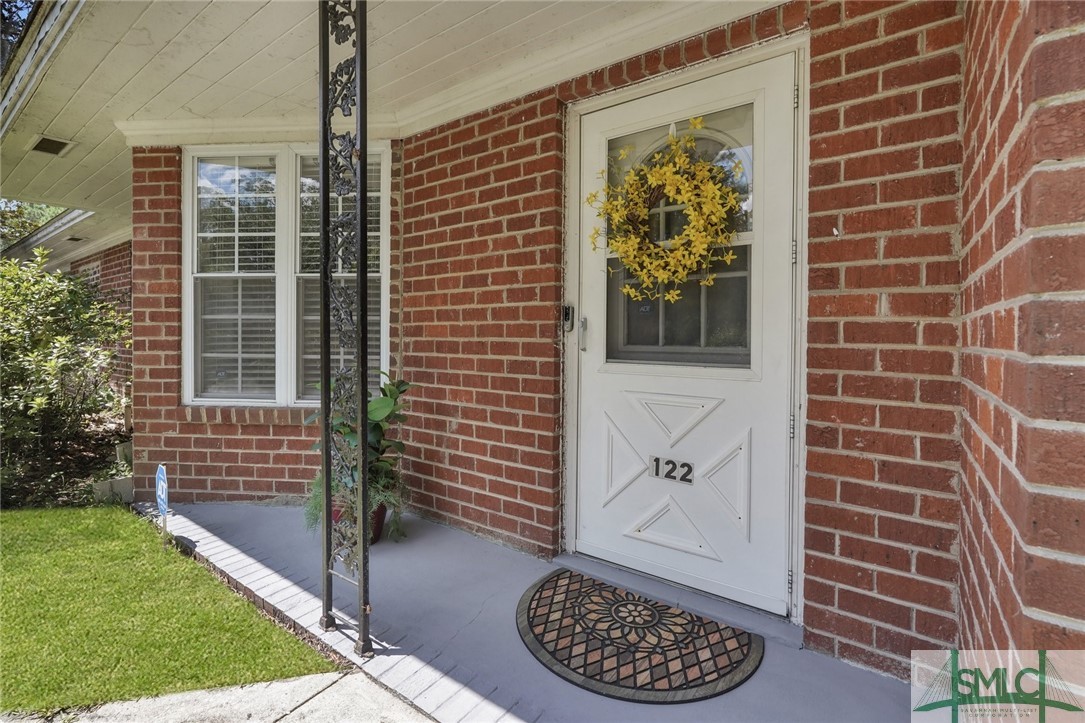 122 E Fairmont Avenue