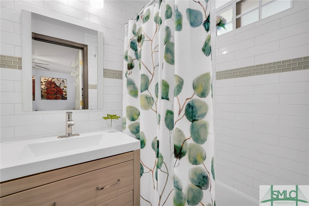 122 E Fairmont Avenue