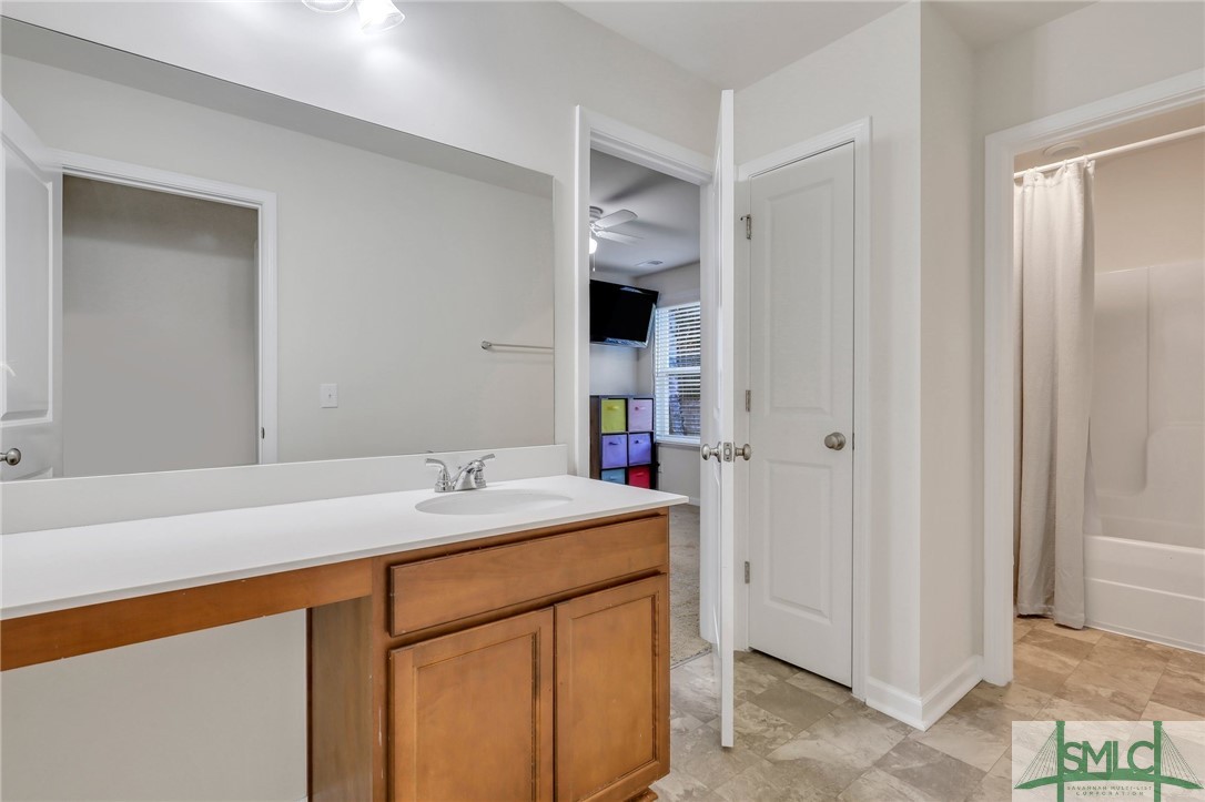 2 Honeysuckle Court