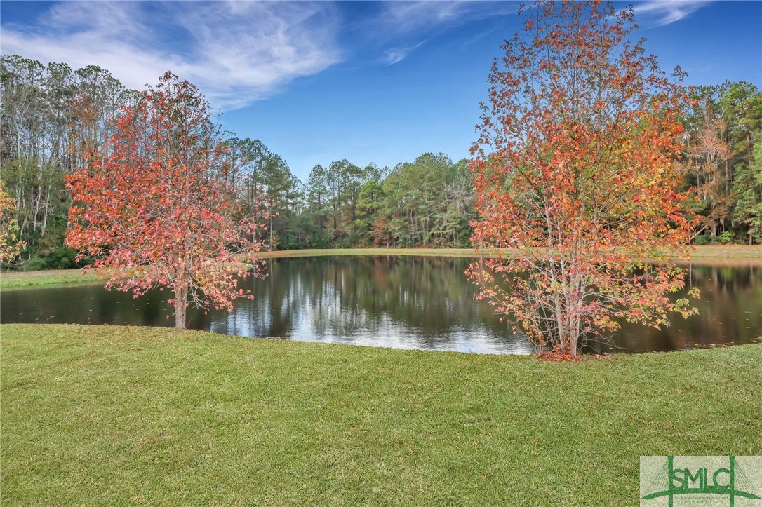 2 Honeysuckle Court