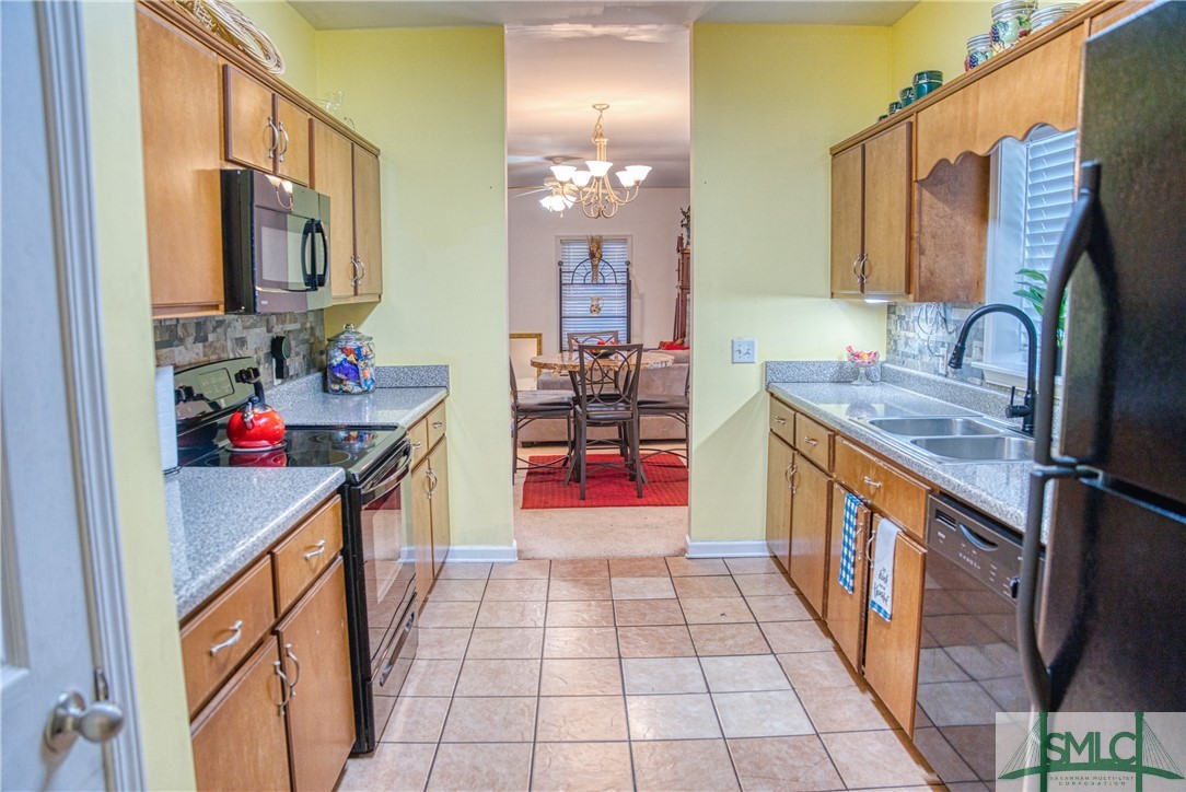 805 W 44th Street