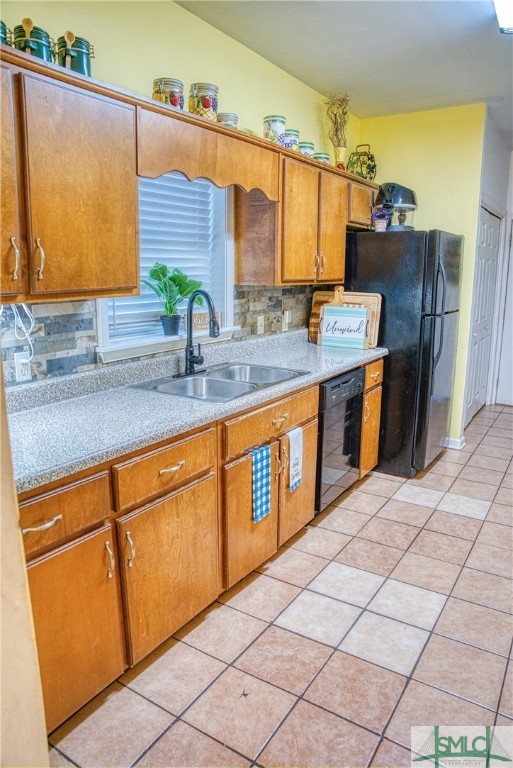 805 W 44th Street