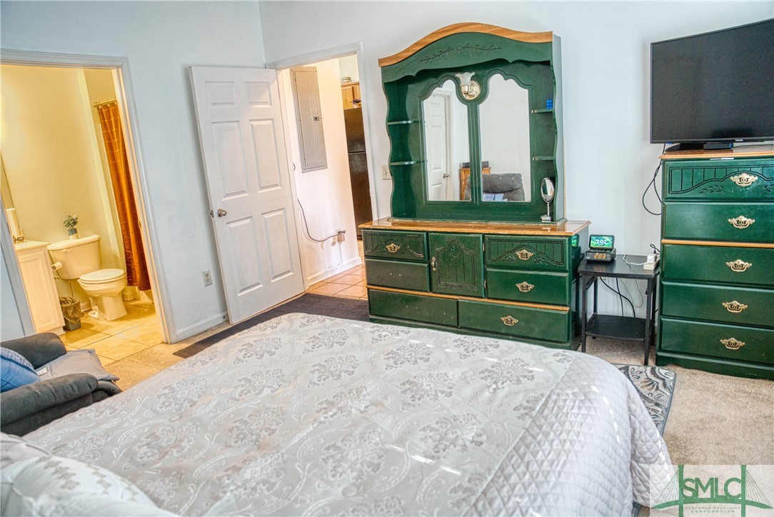 805 W 44th Street