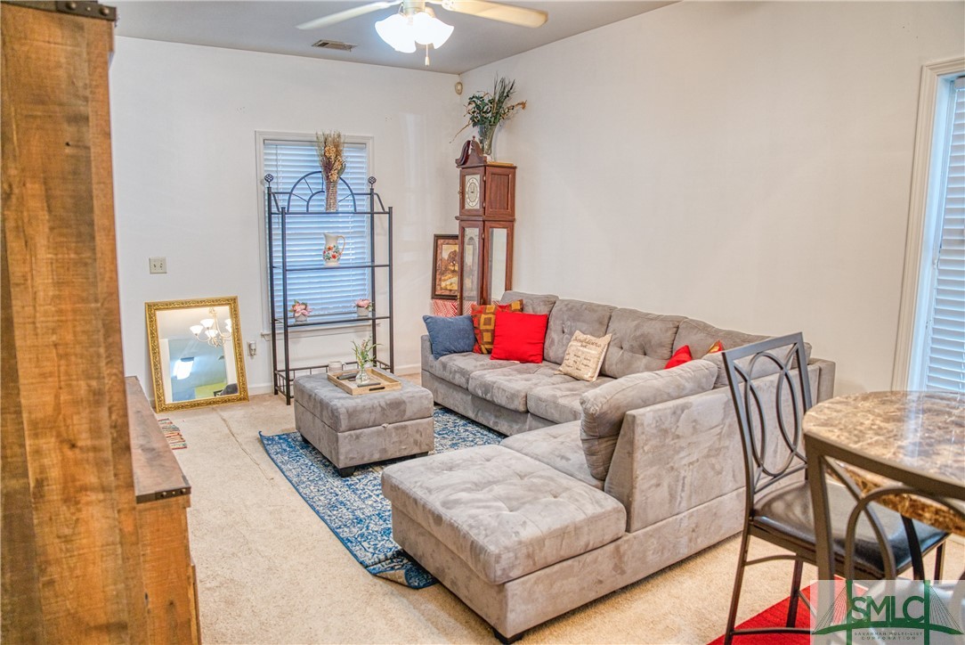 805 W 44th Street