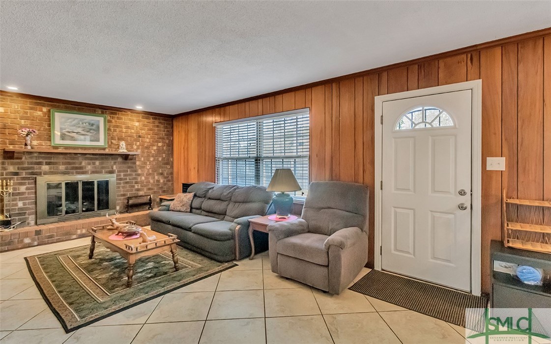 808 Birchwood Road