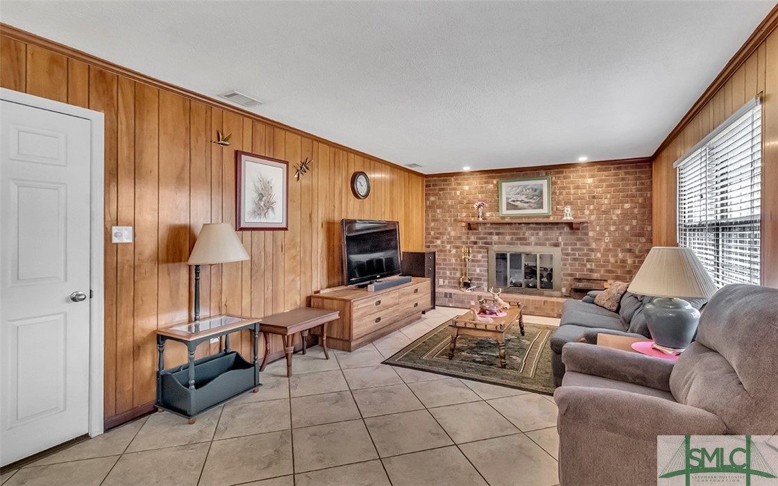 808 Birchwood Road