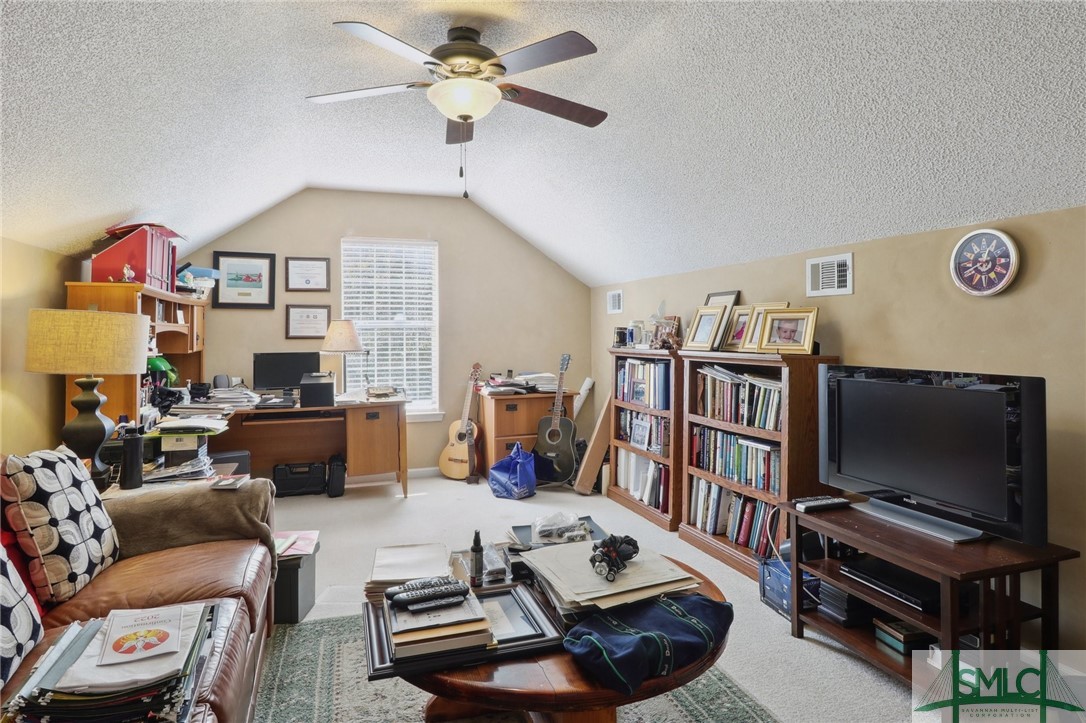 112 Laurens Lane