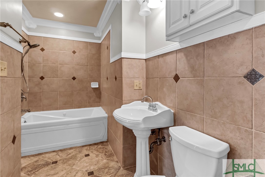 35 S Parkwood Drive