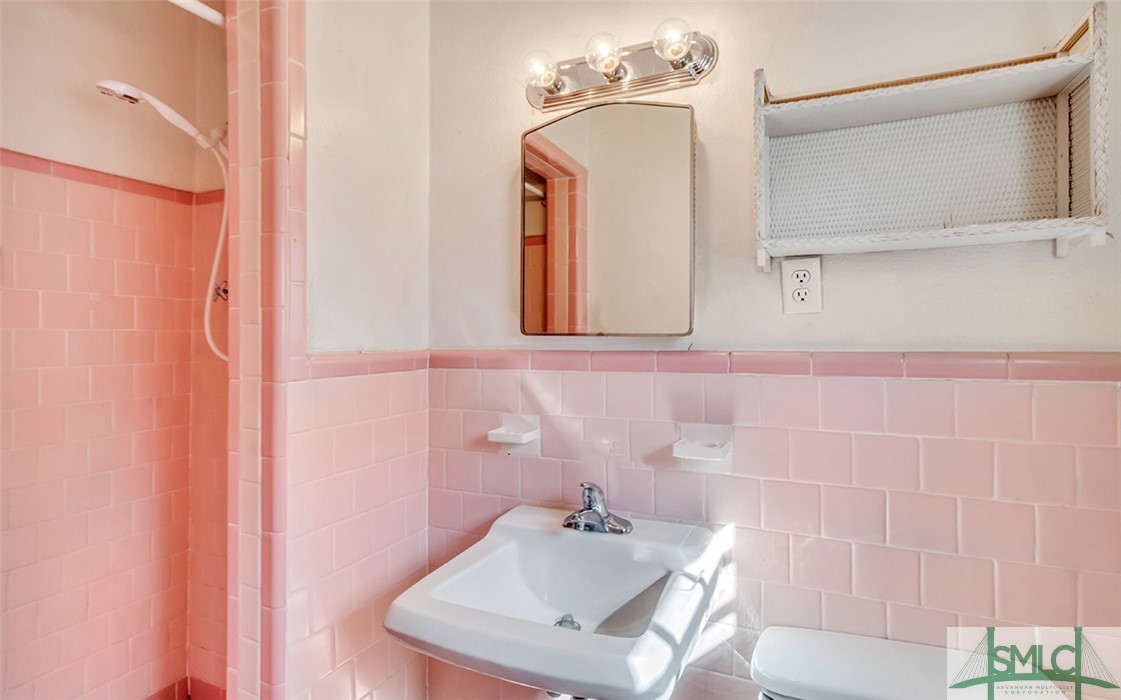 28 E 62nd Street