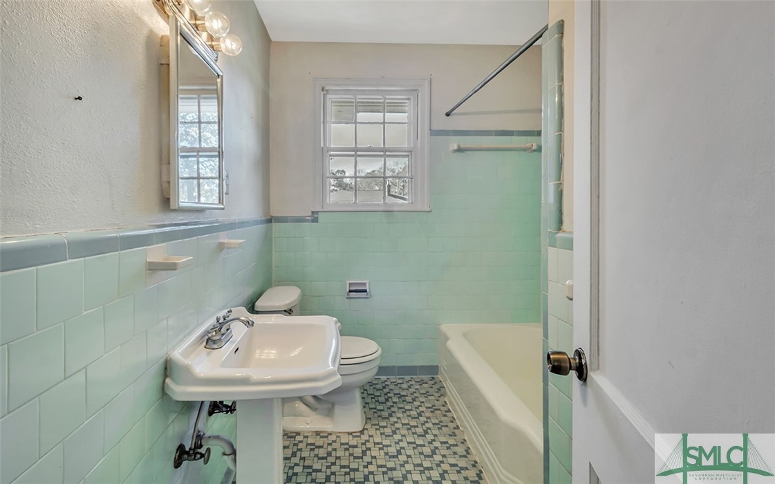 28 E 62nd Street