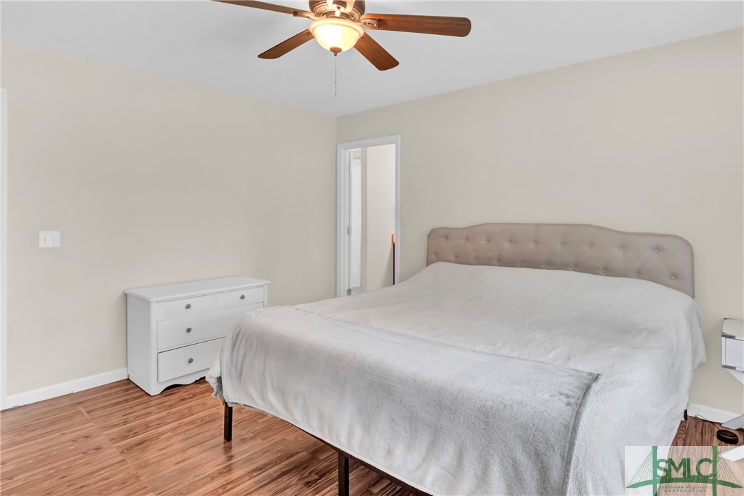 16 Twin Oaks Place