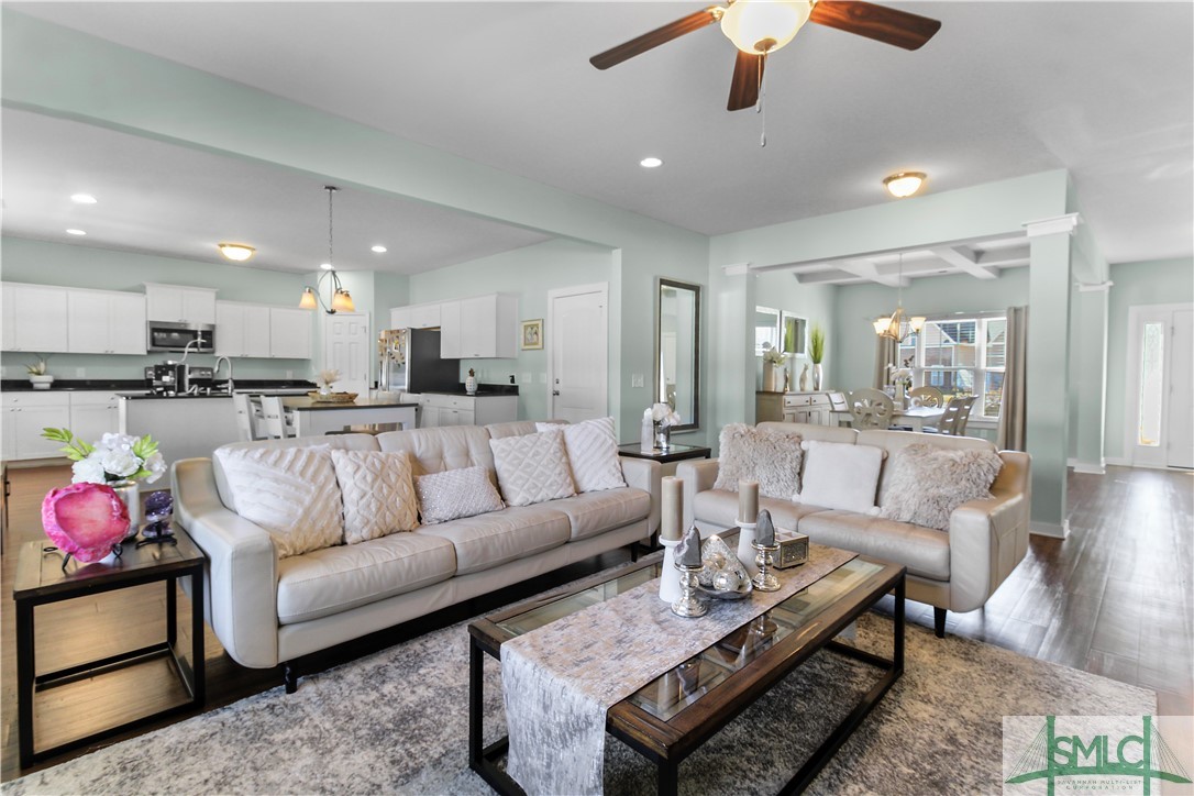221 Blandford Way