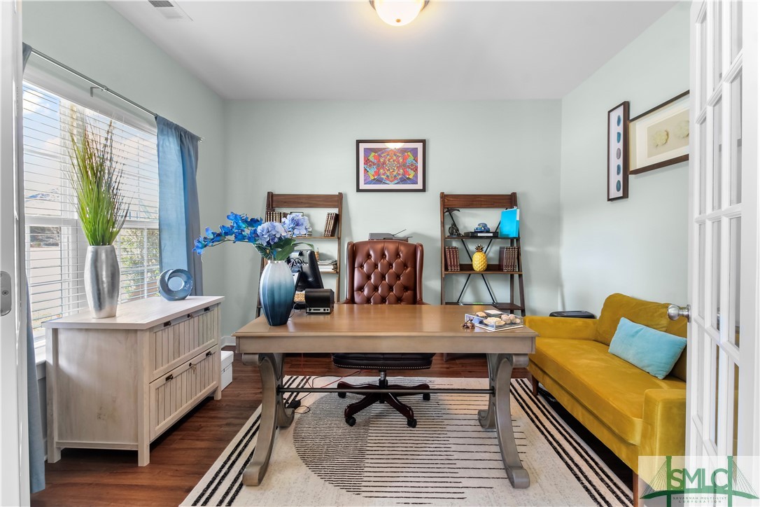 221 Blandford Way