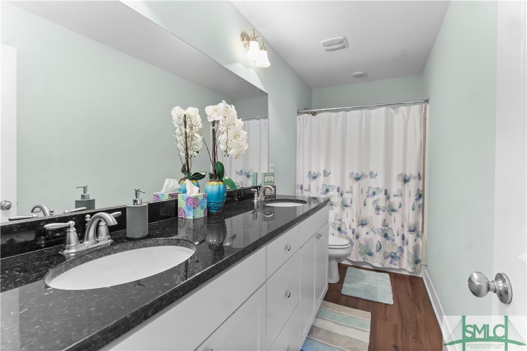 221 Blandford Way