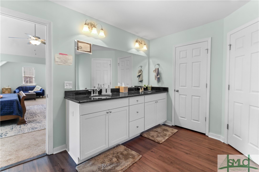 221 Blandford Way