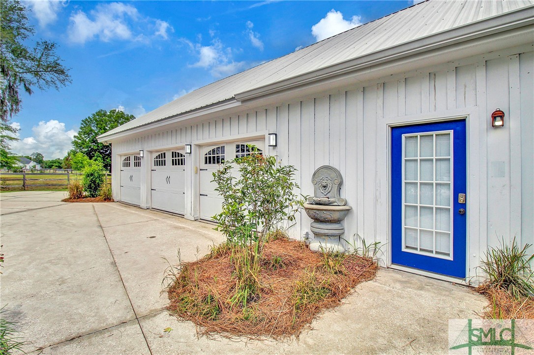 1600 Arcola Road