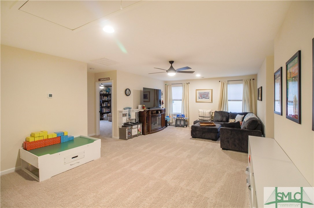 64 Winslow Circle