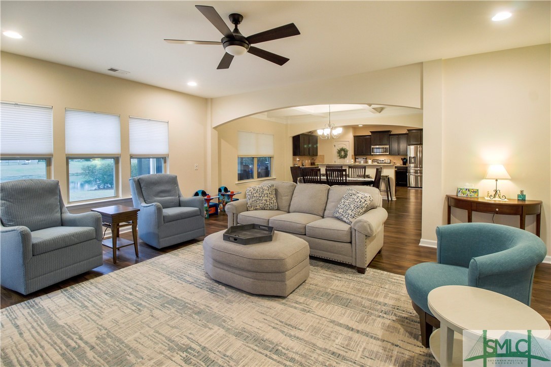 64 Winslow Circle