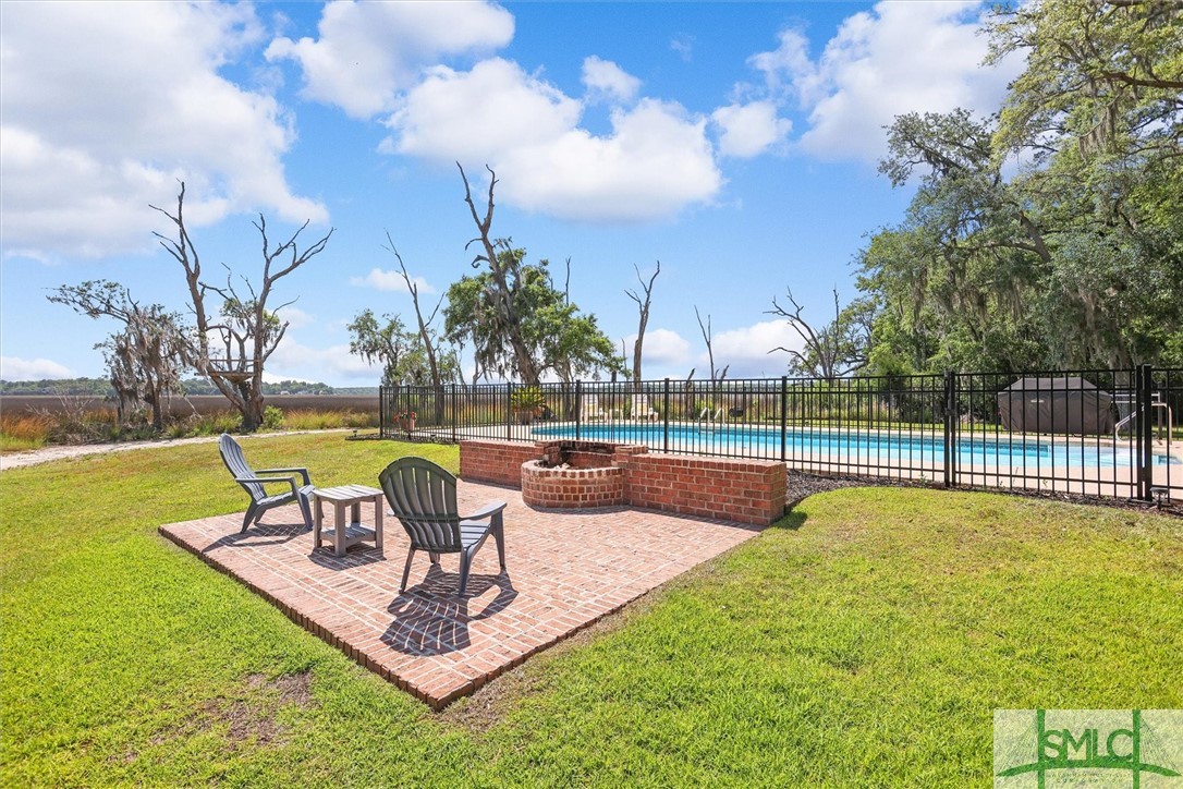 115 Pinetree Road