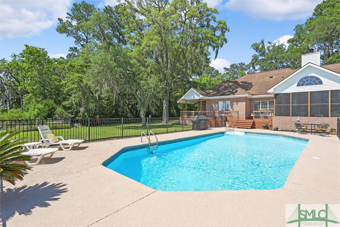 115 Pinetree Road