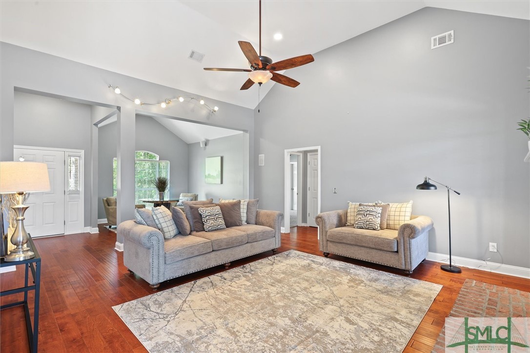 115 Pinetree Road