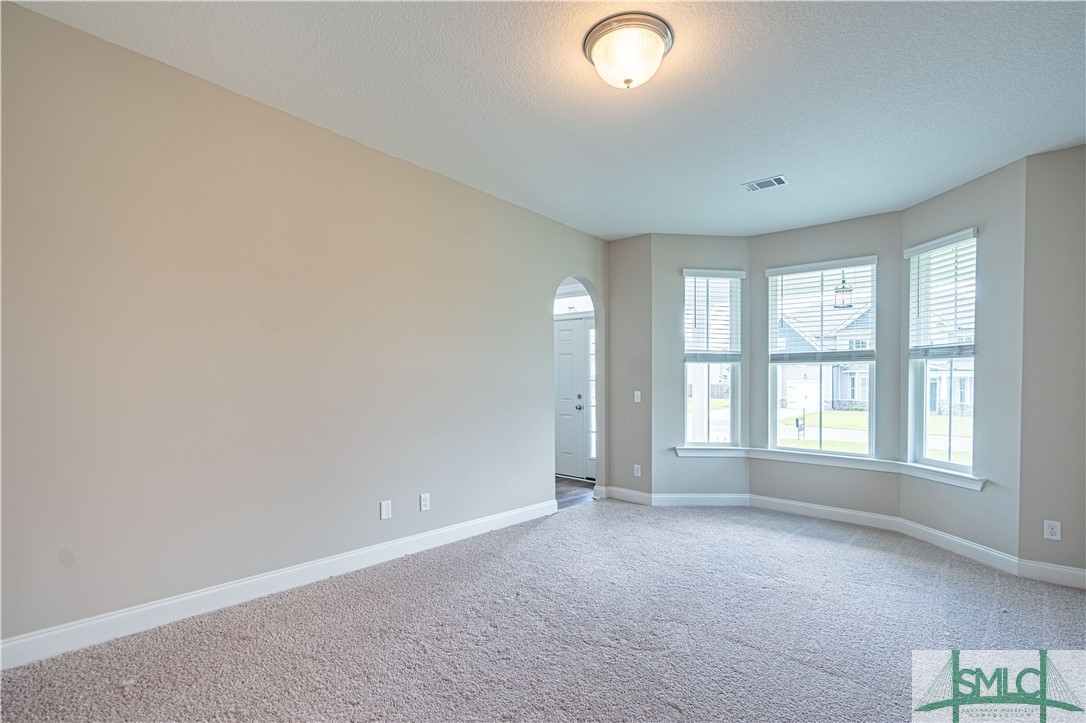 6 Cottonfield Drive