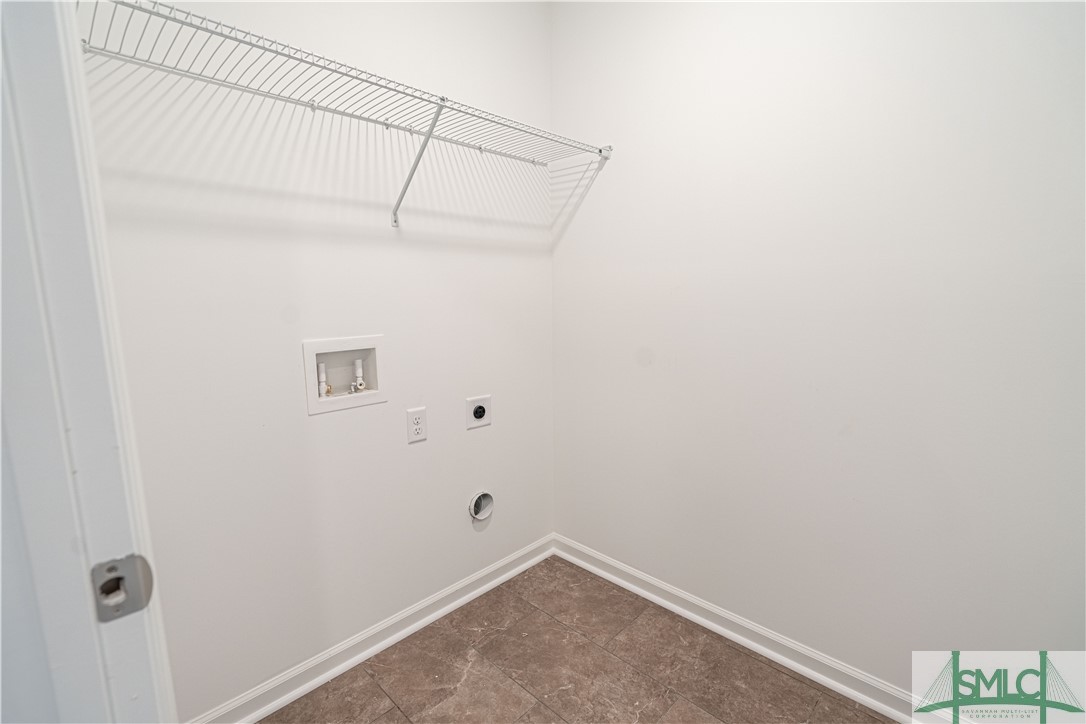 6 Cottonfield Drive
