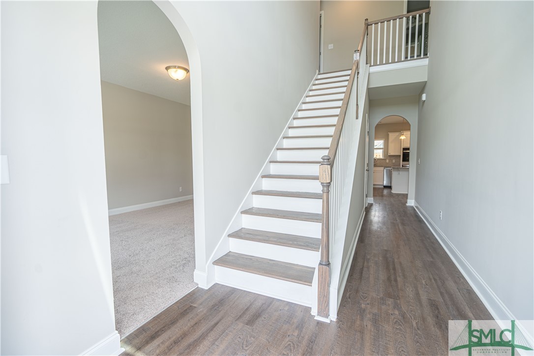 6 Cottonfield Drive