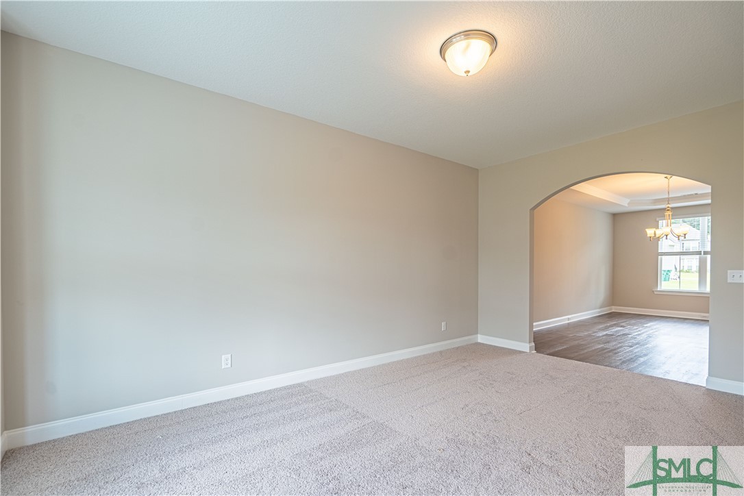 6 Cottonfield Drive
