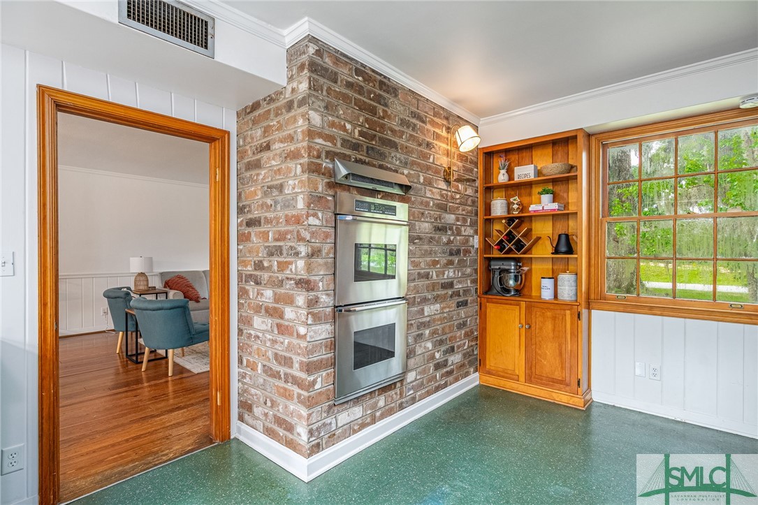 5714 Colonial Drive