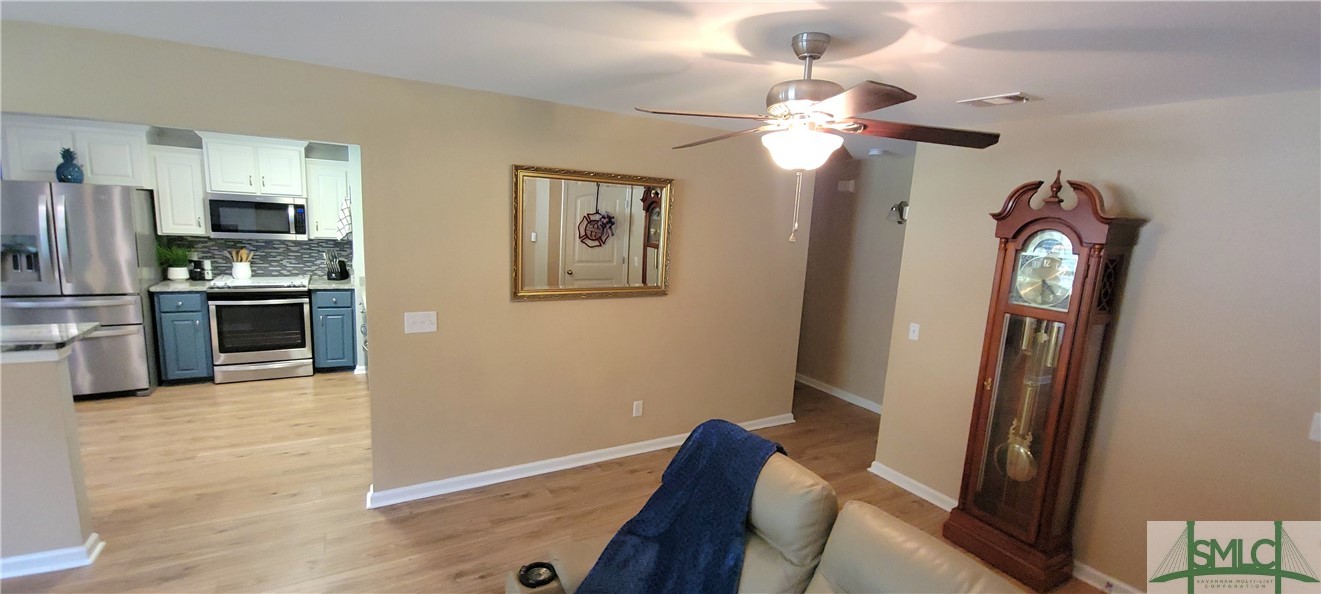 220 Creekside Circle