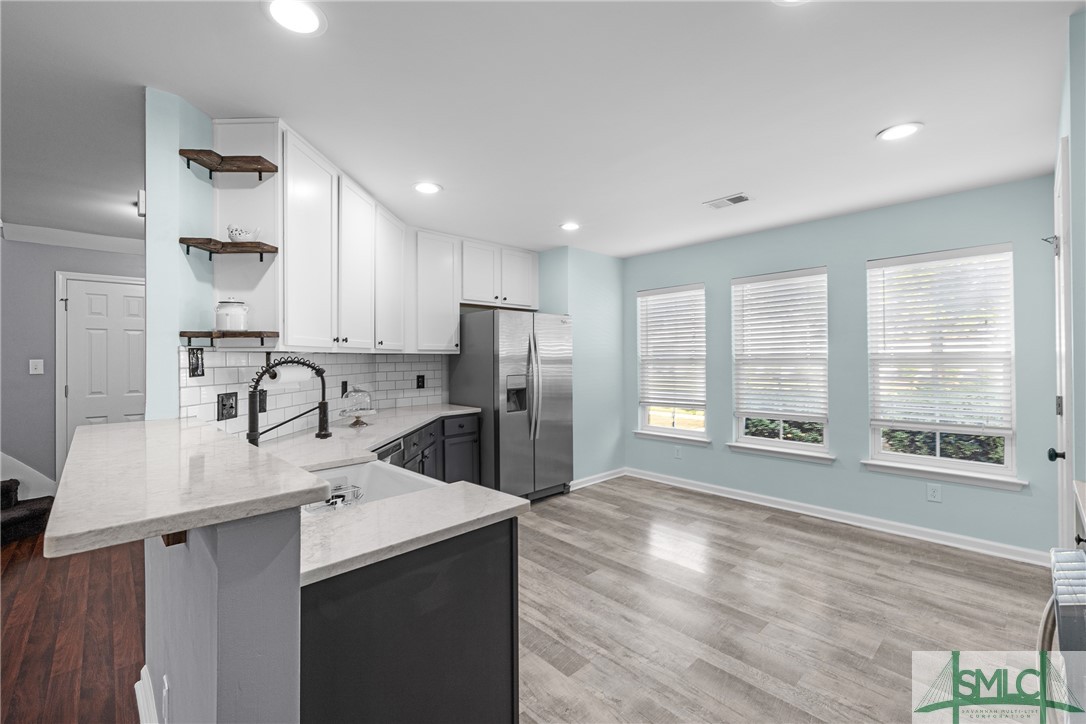 4 Timber Crest Court