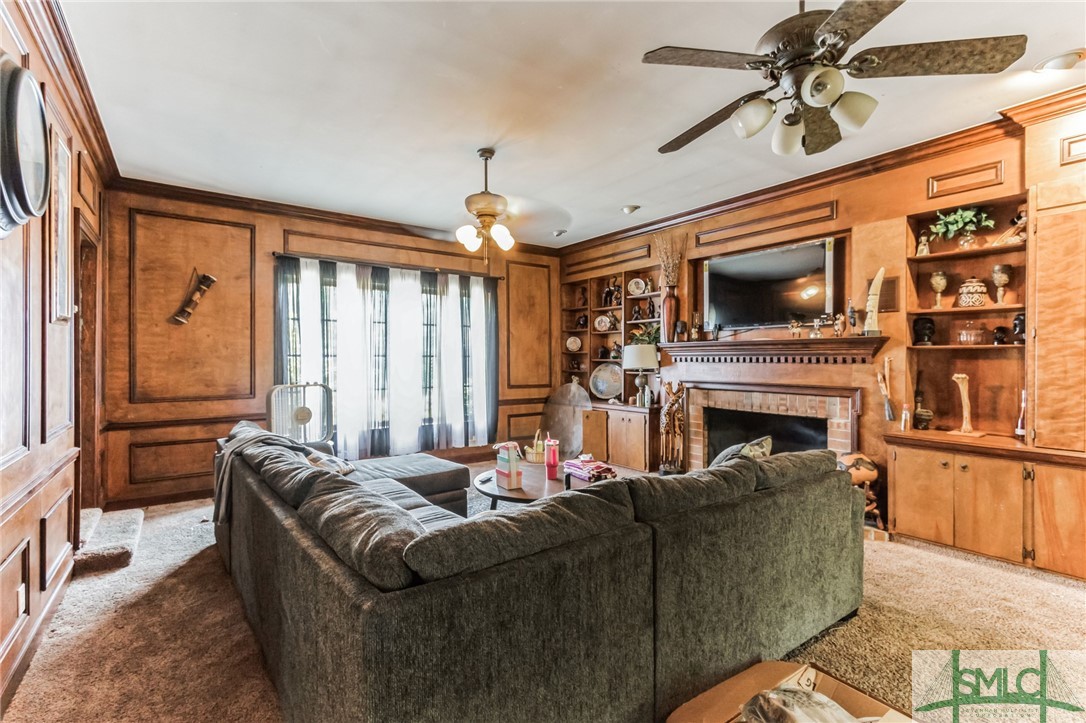 300 Pinewood Drive