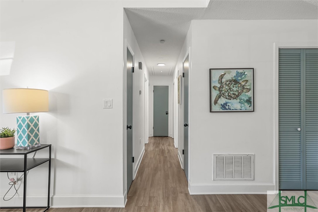 152 S Robinhood Drive