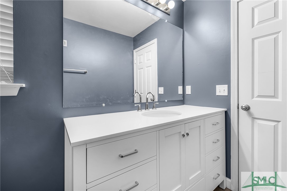 155 Lakepointe Drive