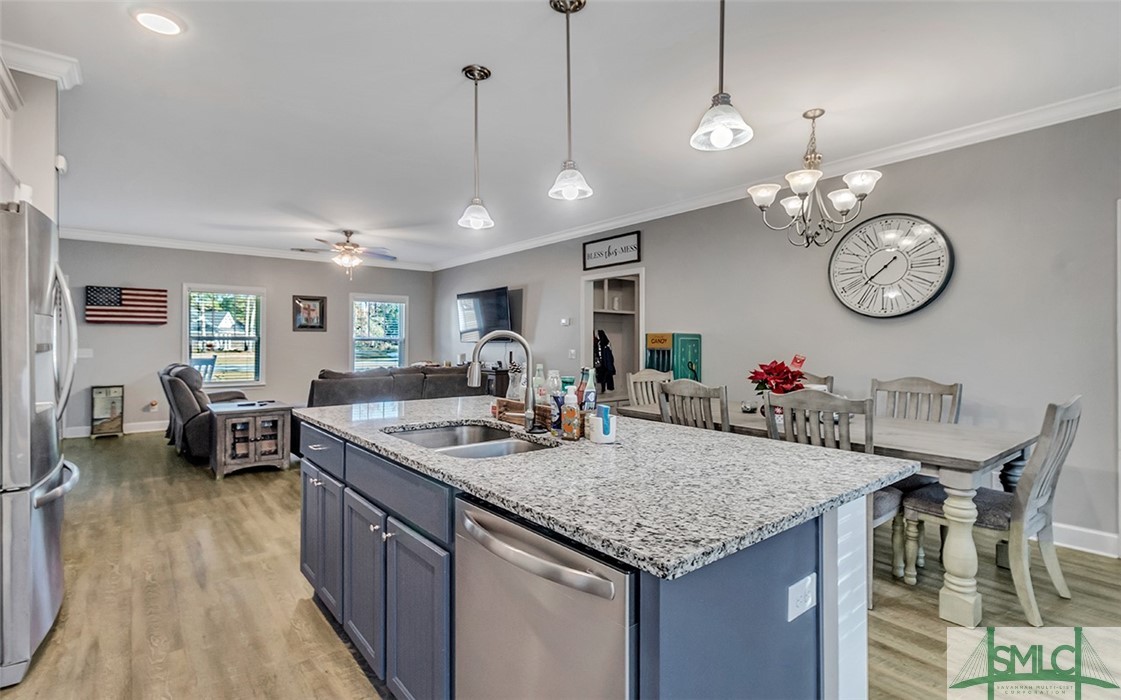 14 S Camelia Court