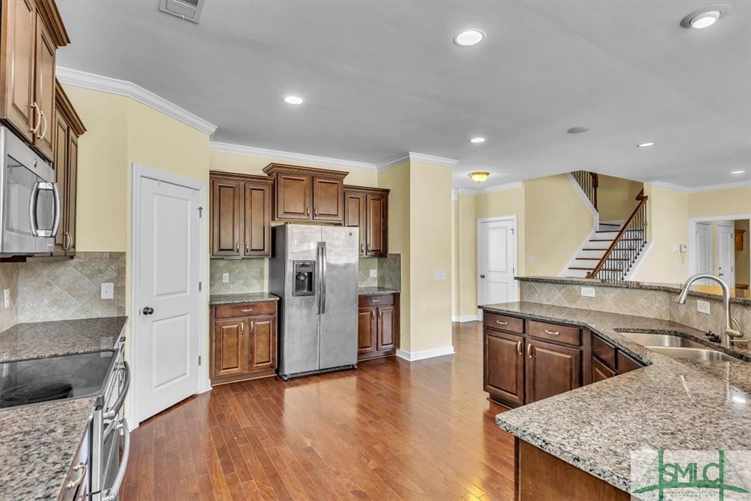 99 Winslow Circle