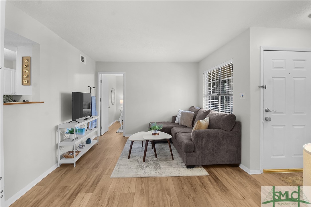 401 N Cromwell Road O-7