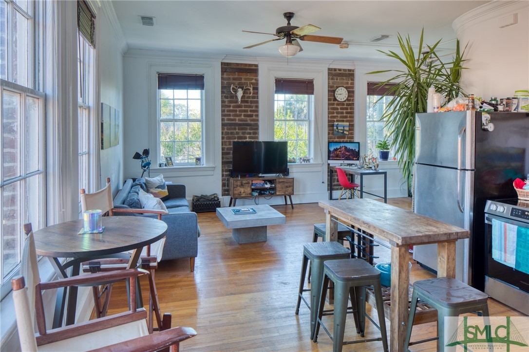 217 Abercorn Street C1