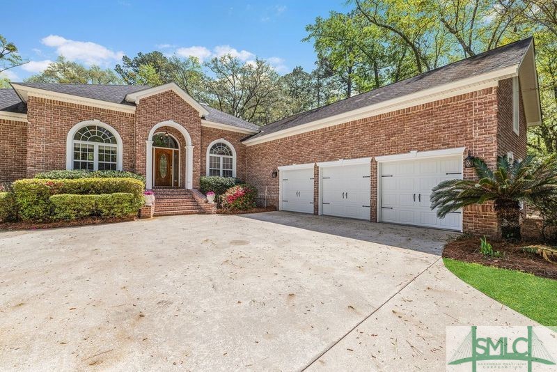 335 Buckland Hall Road