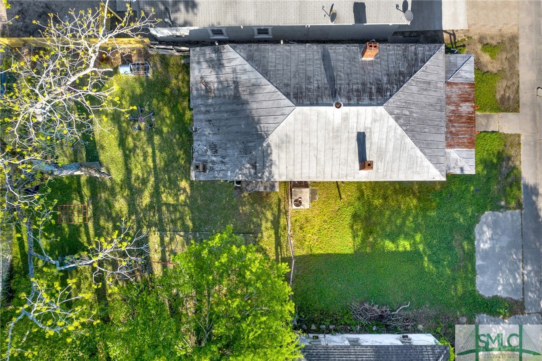 907 W 52nd Street