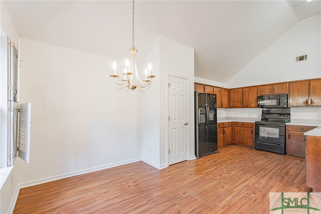 28 Raven Wood Way