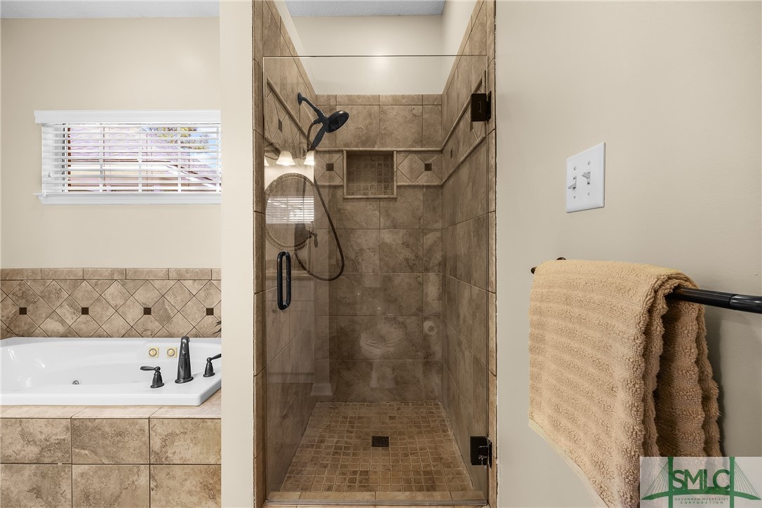 300 Stephanie Avenue