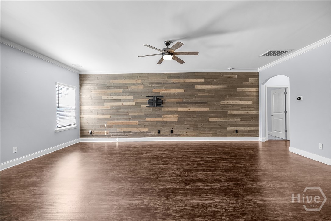 106 Greenbriar Drive