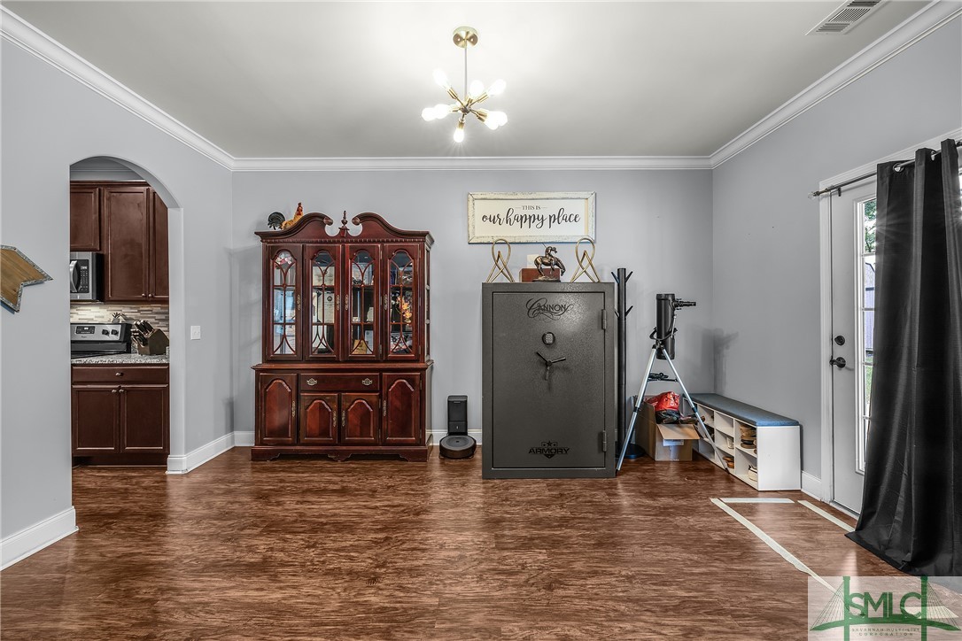 106 Greenbriar Drive