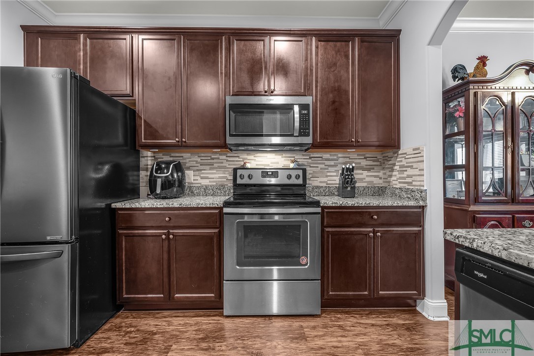 106 Greenbriar Drive