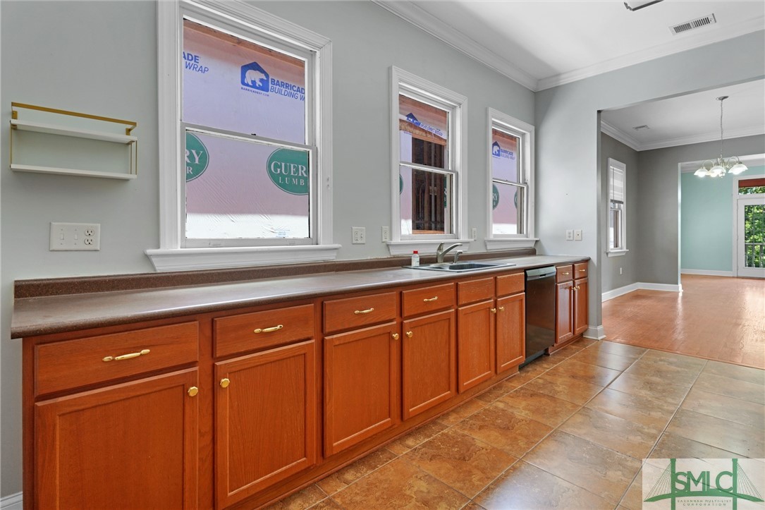 2307 Whitaker Street