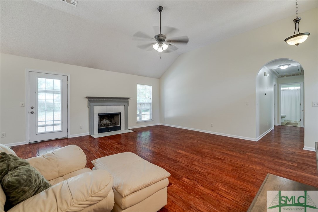 233 Jasper Lane